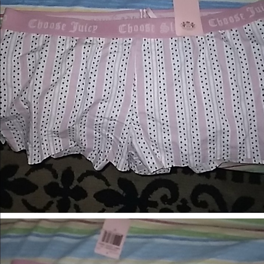 In search of these juicy couture items perfer a size large in the clothes - Picture 10 of 14